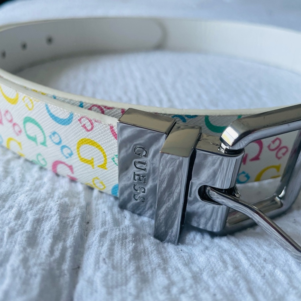 Guess White Belt with Multicolor Logo